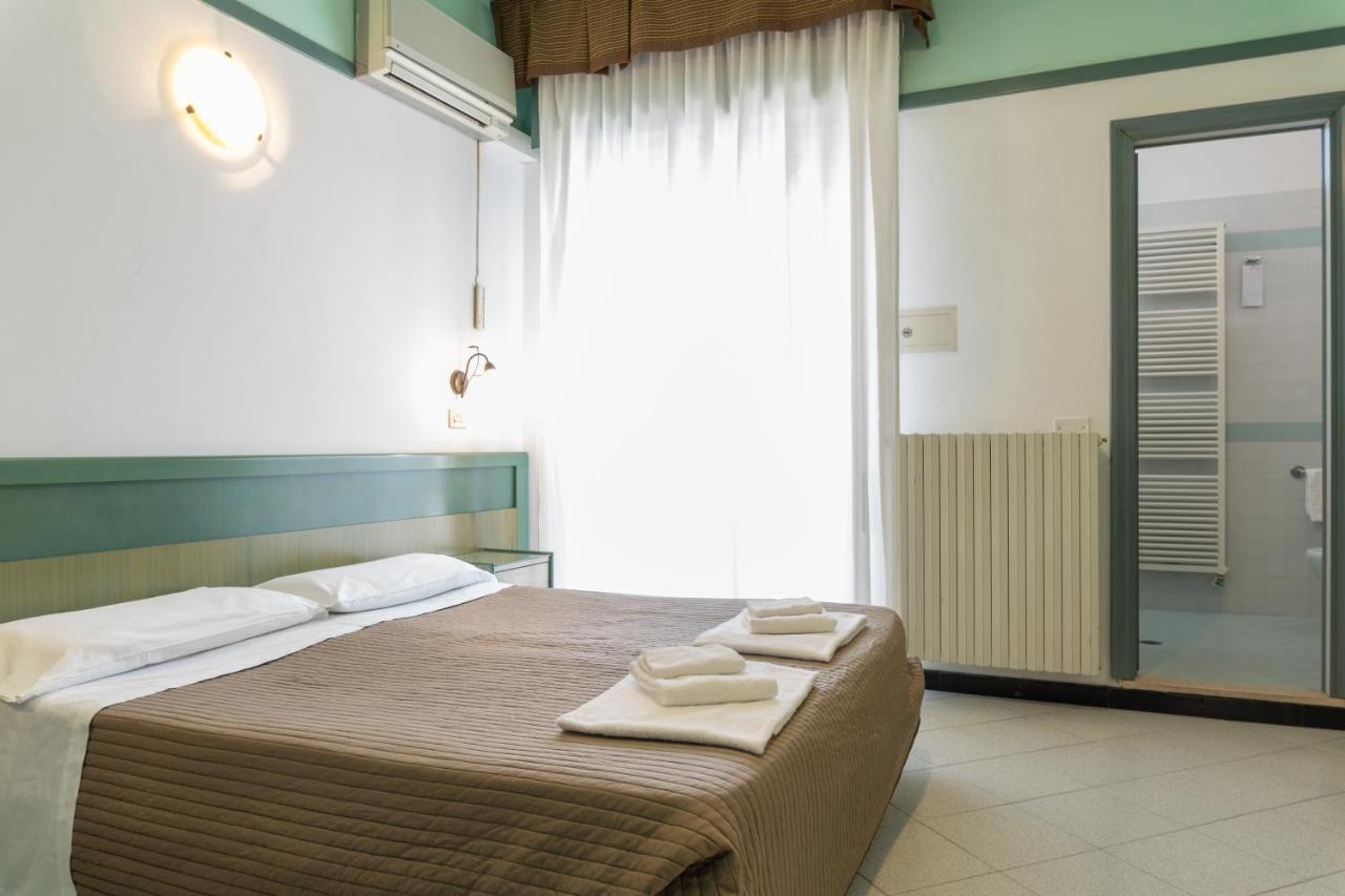 Esedra Hotel Rimini Zewnętrze zdjęcie