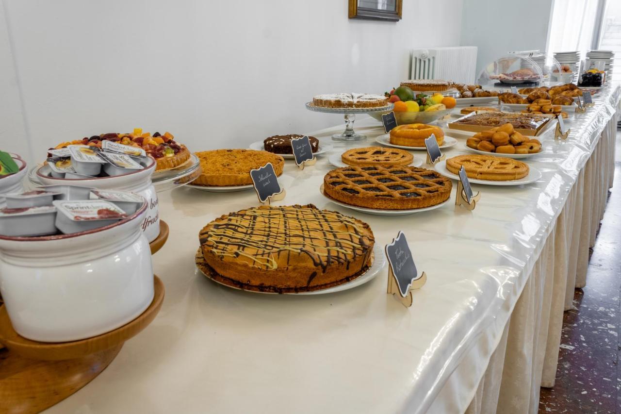 Esedra Hotel Rimini Zewnętrze zdjęcie