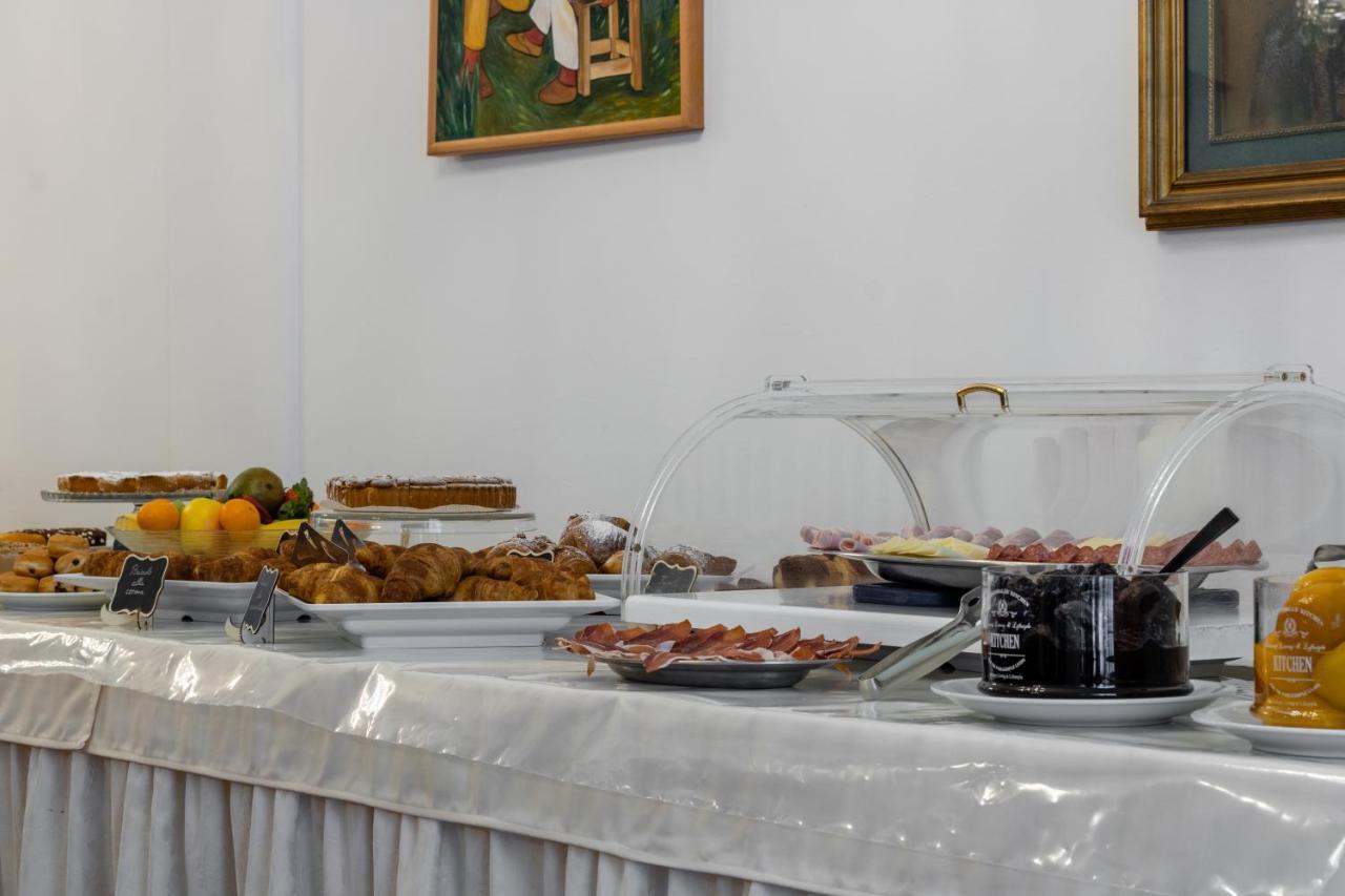 Esedra Hotel Rimini Zewnętrze zdjęcie