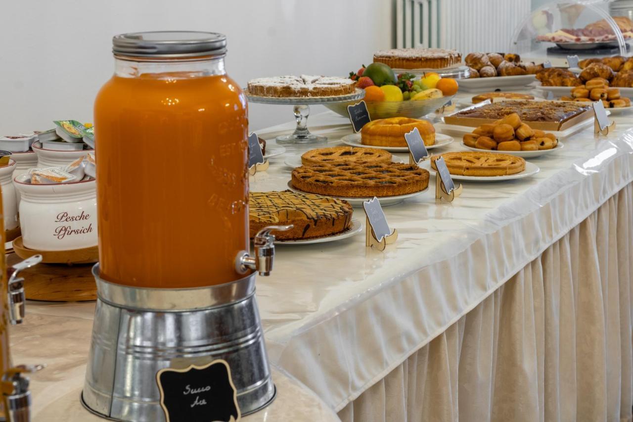 Esedra Hotel Rimini Zewnętrze zdjęcie