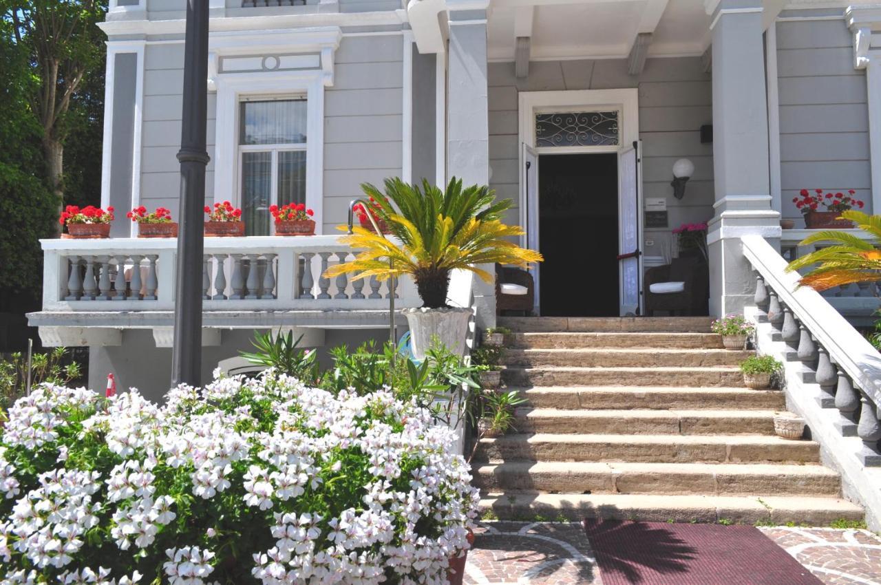 Esedra Hotel Rimini Zewnętrze zdjęcie